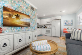 Minutes to Anna Maria - Canal Hangout Onsite Apartment